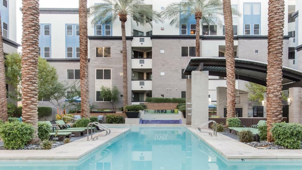 فيلا Shopping & Dining 1 Mile - 24 Hour Pool With Parking - 4036 فينيكس المظهر الخارجي الصورة
